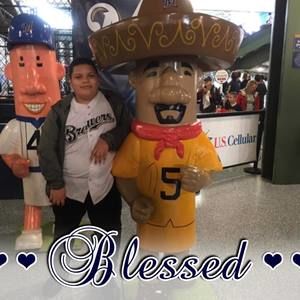 Meet your Posher, Ismael